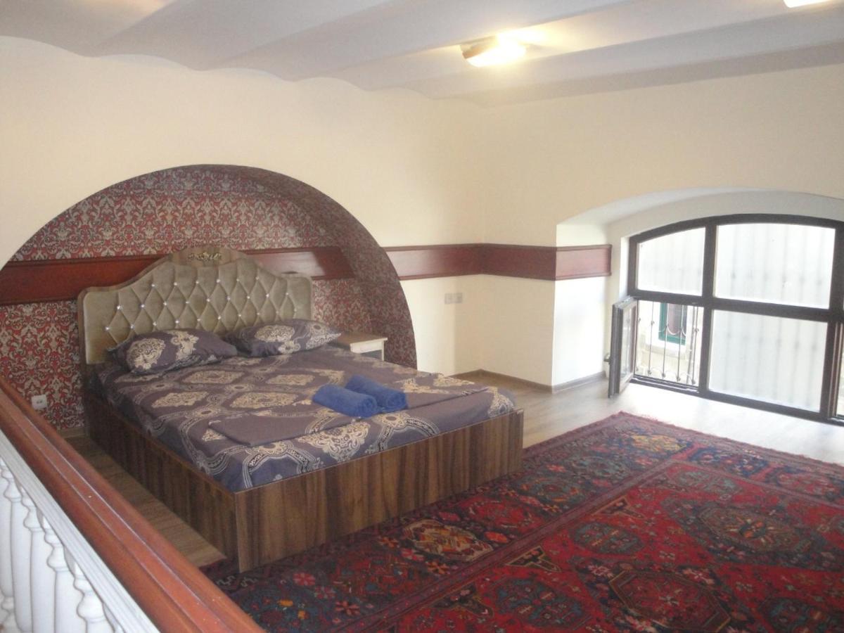 Delux Duplex Apartment In Old City Baku Extérieur photo
